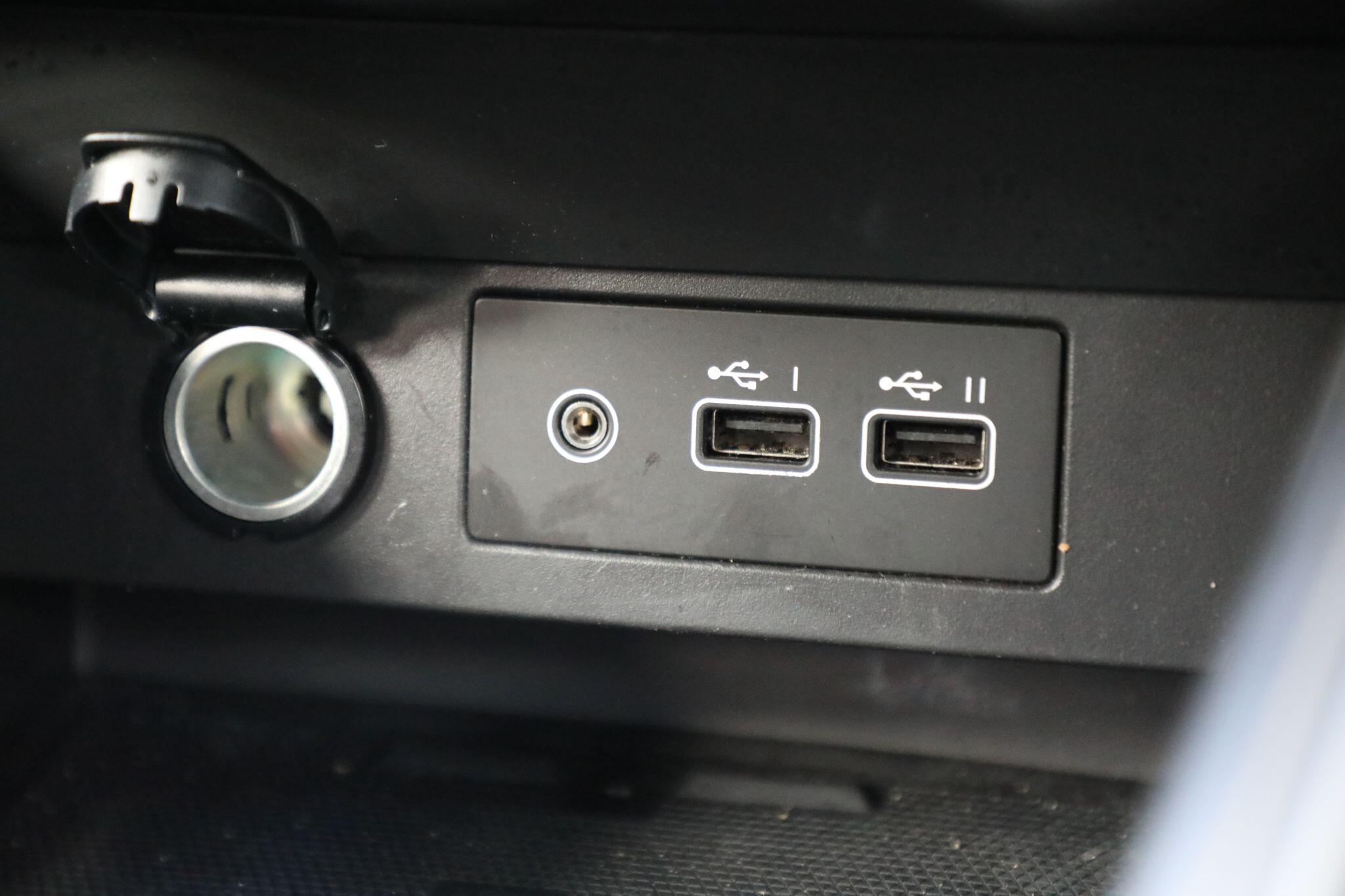 Large vehicle image